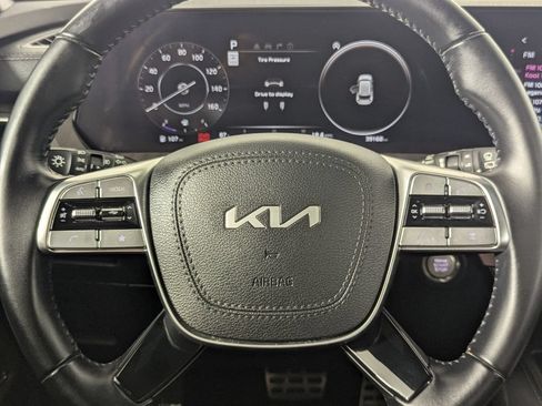 Used 2023 Kia Telluride SX FWD image 19