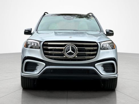 New 2026 Mercedes-Benz GLS 580 4MATIC image 8