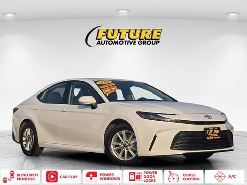 Used 2025 Toyota Camry LE FWD image 1