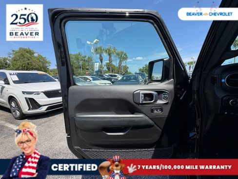 Used 2024 Jeep Wrangler High Altitude AWD/4WD image 31