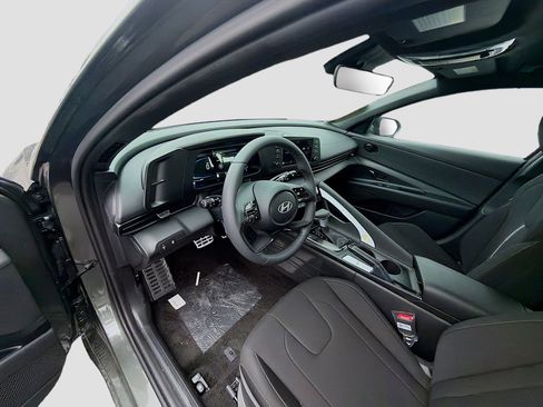 New 2026 Hyundai Elantra Sport FWD image 7