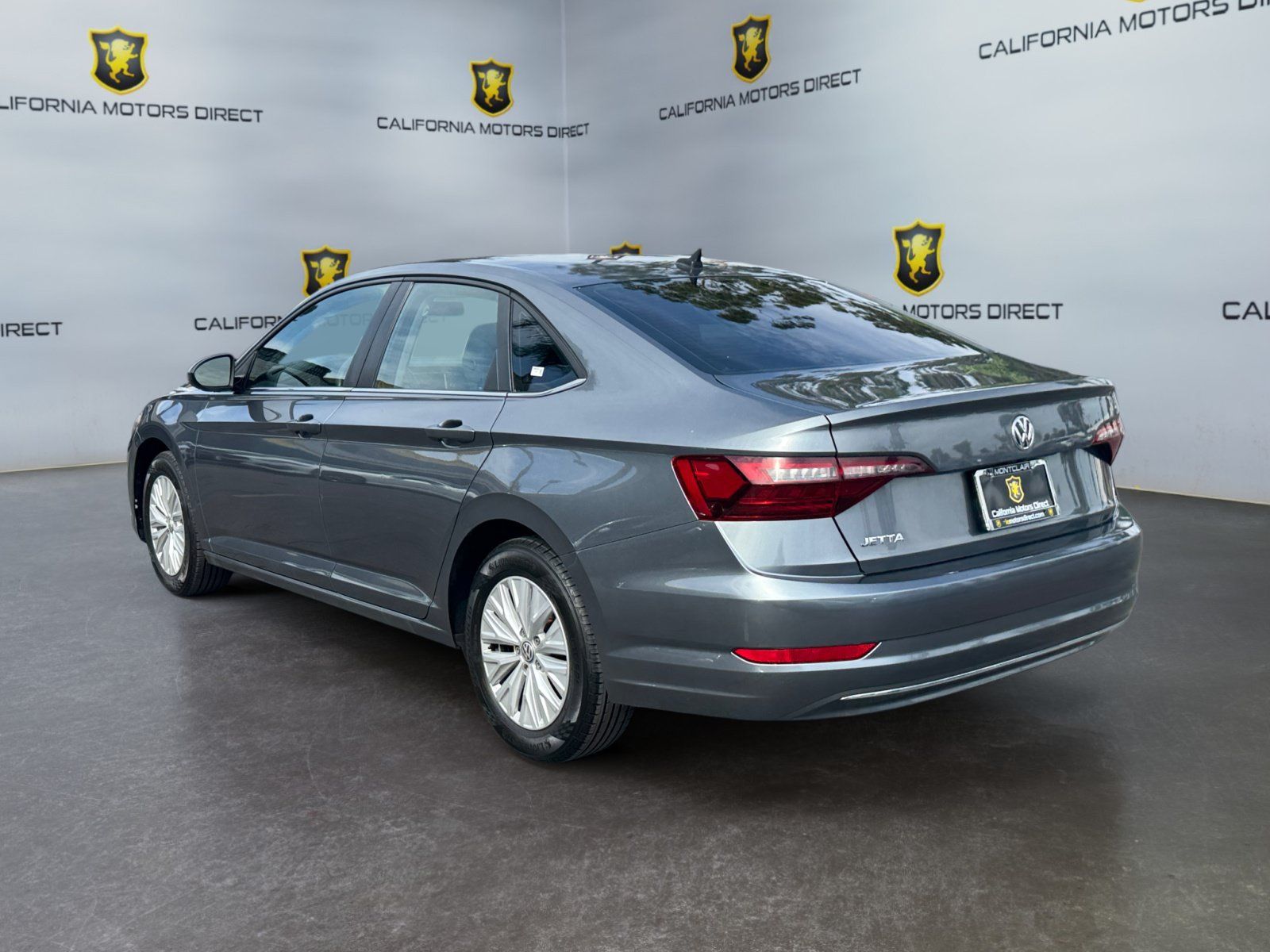 Used 2021 Volkswagen Jetta S w/ Driver Assistance Package FWD image 3