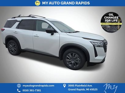 Used 2026 Nissan Pathfinder SV