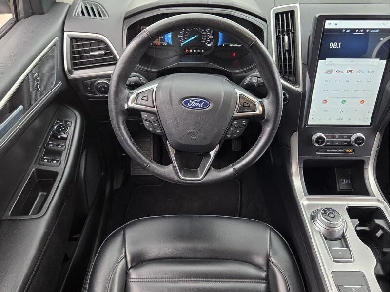 Used 2024 Ford Edge SEL AWD/4WD image 14