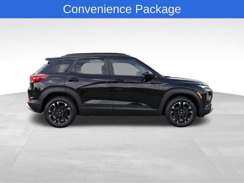 Used 2021 Chevrolet TrailBlazer LT w/ Convenience Package FWD image 5