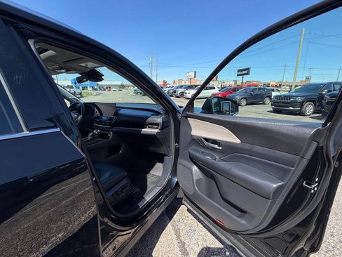 Used 2024 Toyota Grand Highlander AWD image 62