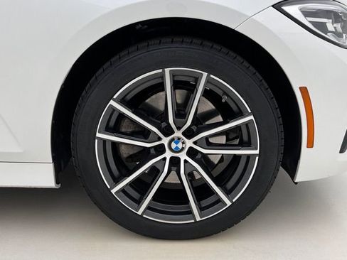 Certified 2022 BMW 330i xDrive Sedan w/ Driving Assistance Package AWD/4WD image 28
