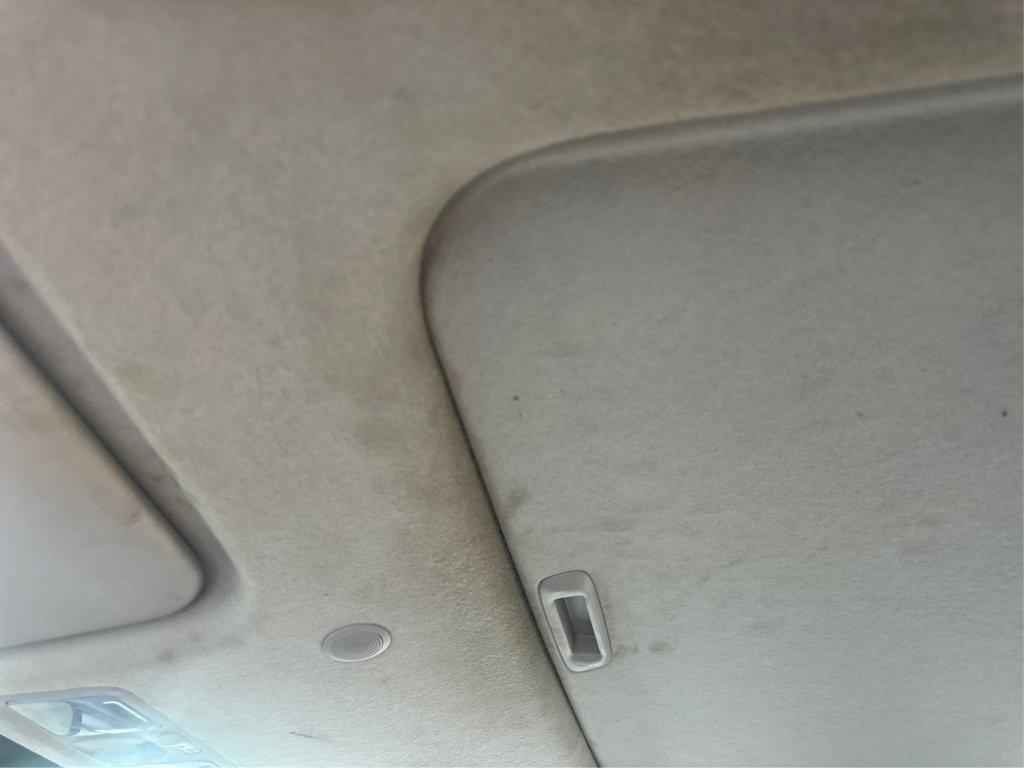 Used 2022 Hyundai Venue SEL FWD image 29
