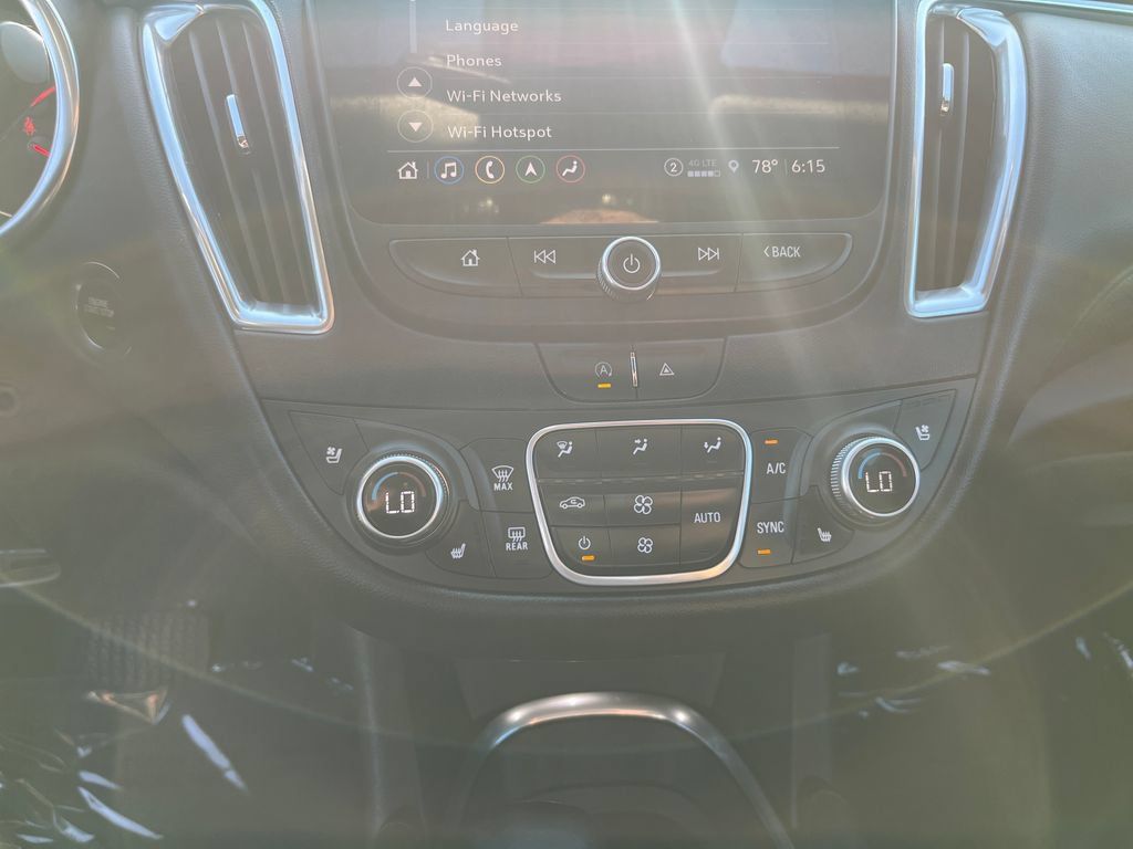 Used 2024 Chevrolet Malibu LT FWD image 18