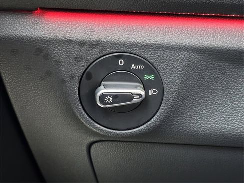 Used 2021 Volkswagen Jetta GLI Autobahn image 16