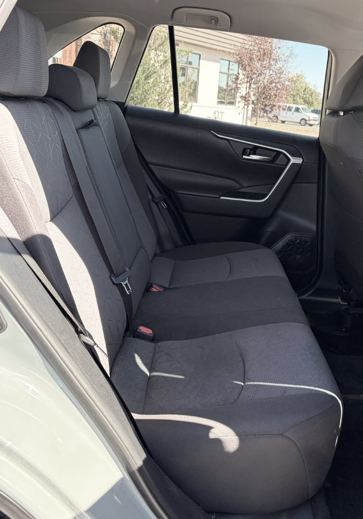 Used 2021 Toyota RAV4 XLE FWD image 26