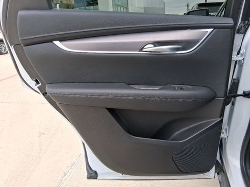 Used 2024 Cadillac XT5 Luxury image 15