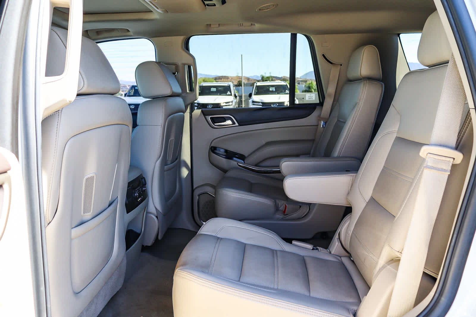 Used 2016 GMC Yukon Denali w/ Open Road Package RWD image 21