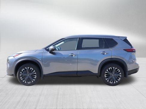Used 2025 Nissan Rogue SL w/ Tech Package AWD/4WD image 4