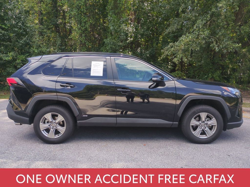 Used 2024 Toyota RAV4 XLE w/ Convenience Package AWD/4WD image 3