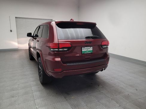 Used 2020 Jeep Grand Cherokee Altitude AWD/4WD image 6