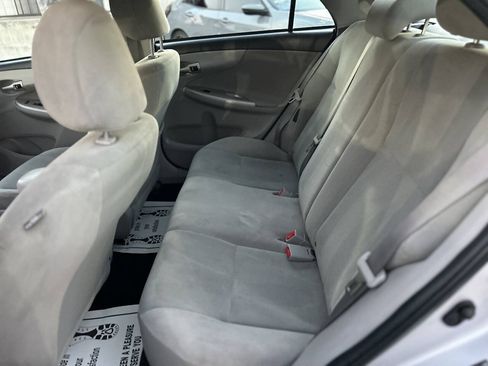 Used 2011 Toyota Corolla LE FWD image 17