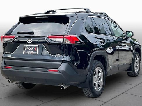 Used 2025 Toyota RAV4 LE AWD/4WD image 12