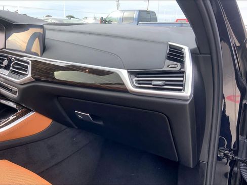 Used 2023 BMW X5 sDrive40i w/ M Sport Package image 19