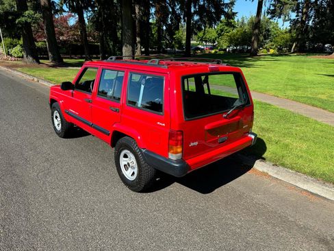 Used 2000 Jeep Cherokee Sport AWD/4WD image 3