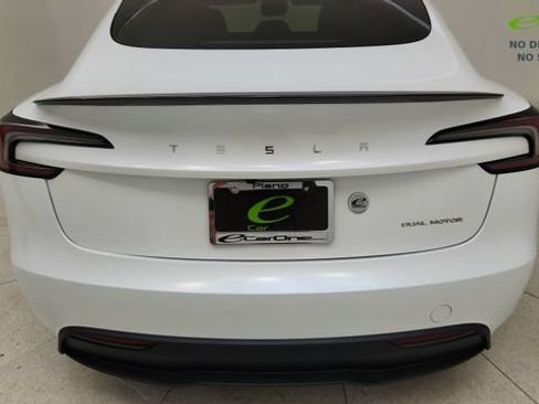 Used 2025 Tesla Model 3 Long Range AWD/4WD image 25