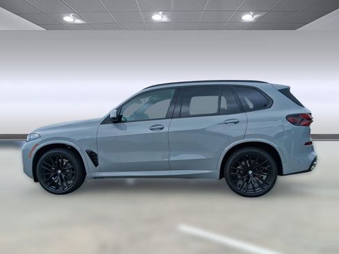 Used 2026 BMW X5 sDrive40i w/ Executive Package image 2
