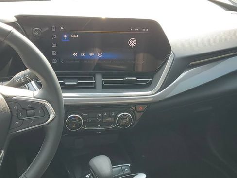 Certified 2024 Chevrolet Trax ACTIV w/ Sunroof Package FWD image 13