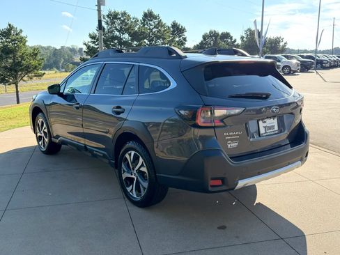Used 2024 Subaru Outback Limited AWD/4WD image 4