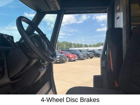 Used 2024 Chevrolet Brightdrop 600 w/ Commercial Equipment Package AWD/4WD image 26