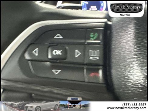 Used 2023 Jeep Grand Cherokee L Laredo image 17