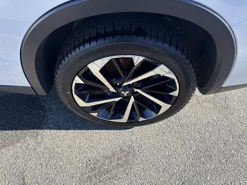 Used 2023 Mitsubishi Outlander SE image 14