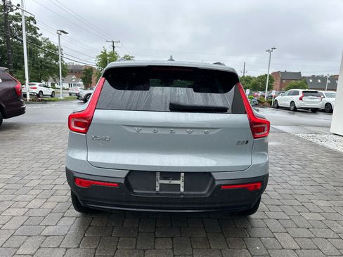 Used 2024 Volvo XC40 B5 Plus w/ Protection Package Premier AWD/4WD image 29