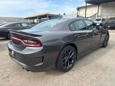 Used 2023 Dodge Charger R/T w/ Blacktop Package RWD image 4