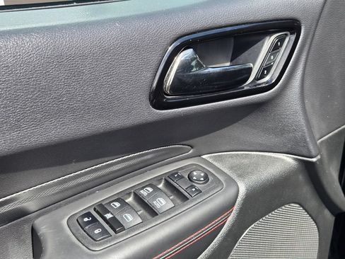 Used 2024 Dodge Durango GT RWD image 22