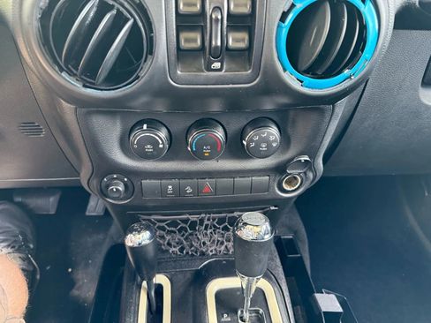 Used 2017 Jeep Wrangler Unlimited Sport w/ Quick Order Package 24S image 20