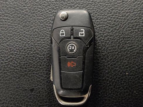 Used 2018 Ford F150 XLT w/ Equipment Group 302A Luxury AWD/4WD image 32