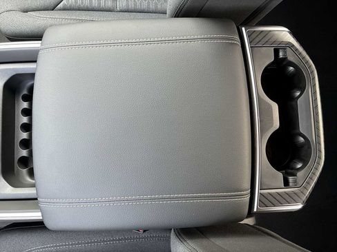 New 2026 RAM 1500 Express AWD/4WD image 21