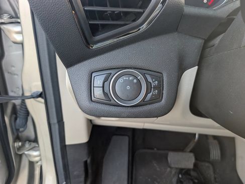 Used 2018 Ford Escape SEL AWD/4WD image 28