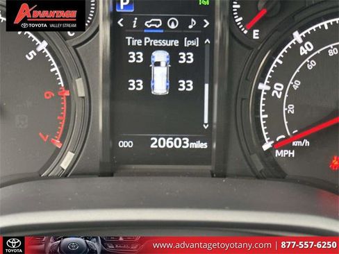 Certified 2024 Toyota 4Runner SR5 Premium image 30