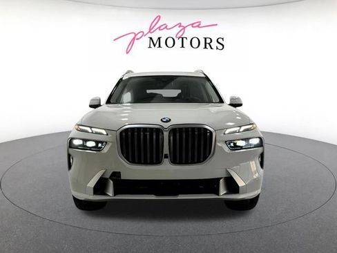 Certified 2026 BMW X7 xDrive40i AWD/4WD image 3
