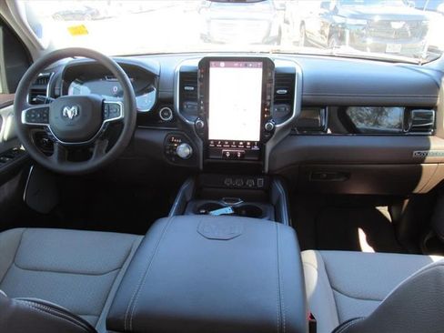 Used 2025 RAM 1500 Laramie image 12