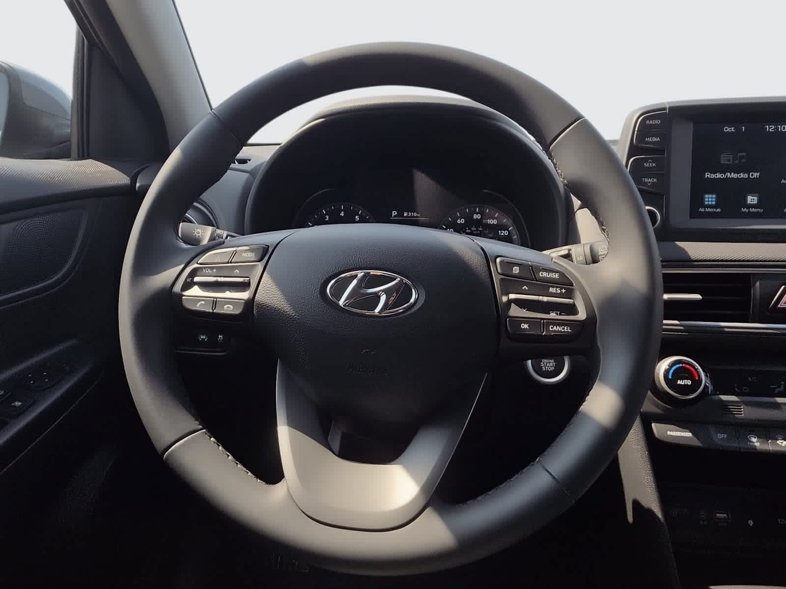 Used 2021 Hyundai Kona Limited w/ Cargo Package AWD/4WD image 22