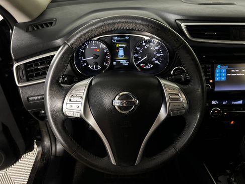 Used 2016 Nissan Rogue SL w/ SL Premium Package FWD image 9