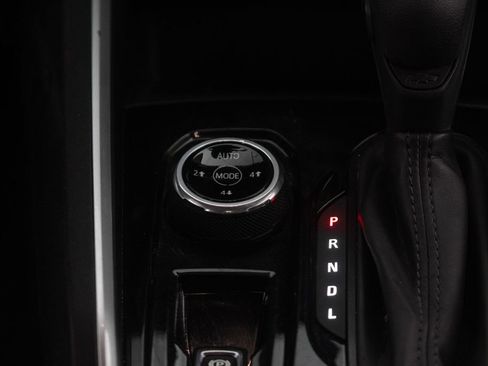 Used 2024 Chevrolet Colorado Trail Boss w/ Technology Package image 27