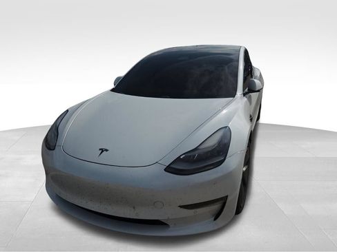 Used 2021 Tesla Model 3 Standard Range Plus RWD image 8