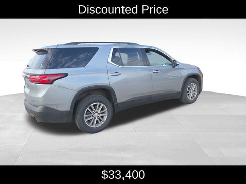 Used 2023 Chevrolet Traverse LT w/ LPO, Floor Liner Package AWD/4WD image 3
