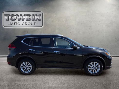 Used 2019 Nissan Rogue SV AWD/4WD image 3