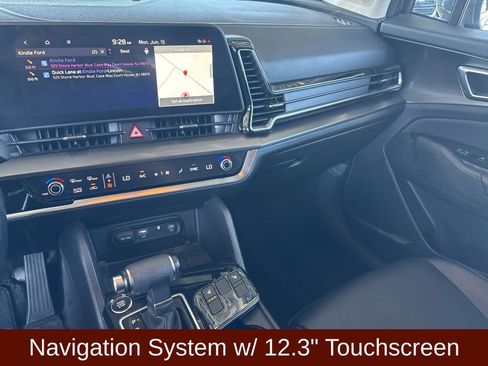 Used 2023 Kia Sportage EX FWD image 15