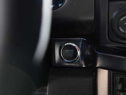 New 2026 Ford F250 Lariat w/ Black Appearance Package image 56