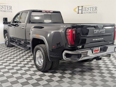 Used 2024 GMC Sierra 3500 SLT w/ SLT Premium Package image 5